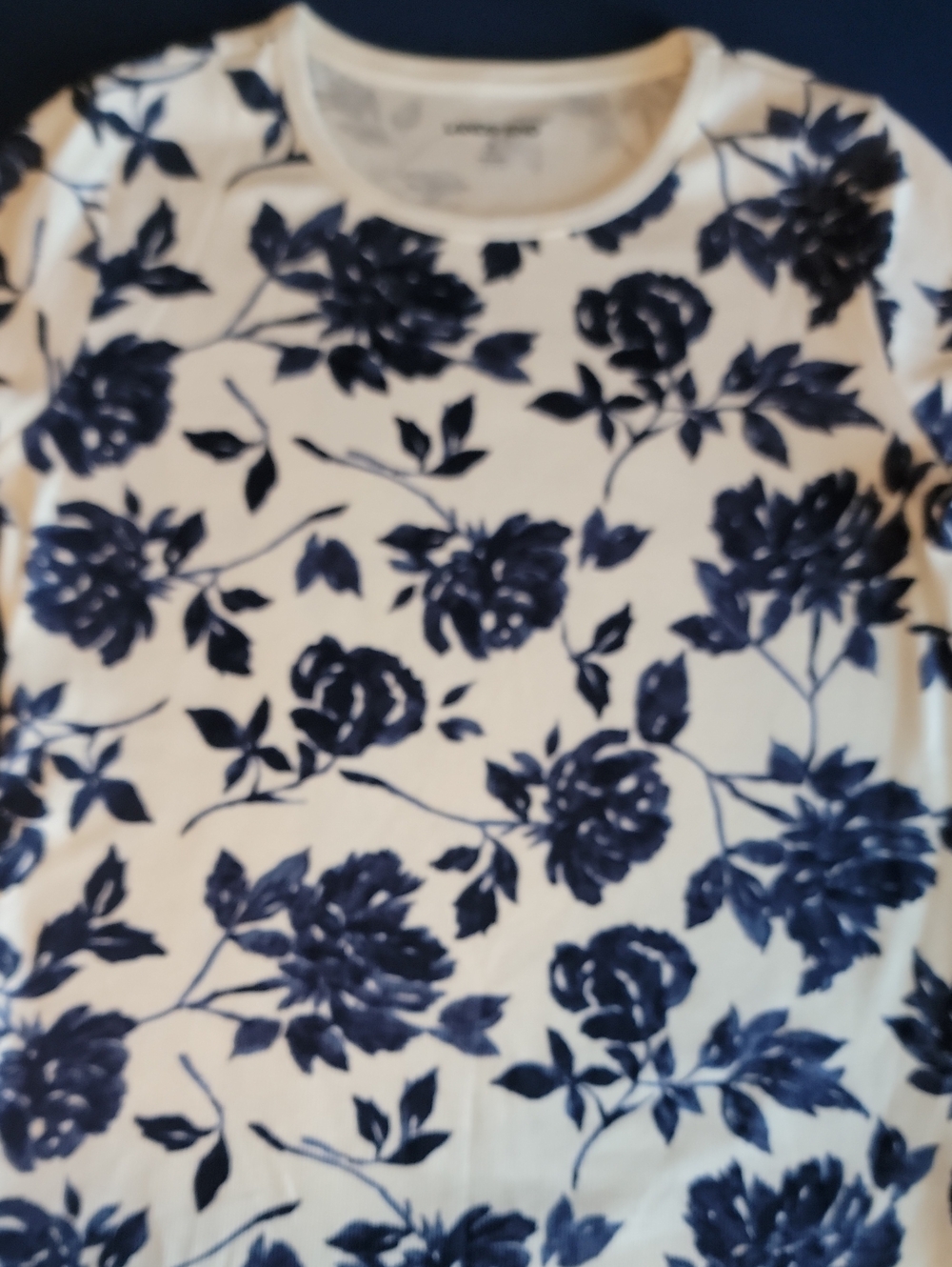 Women's Floral Crewneck Top - Navy Roses on White